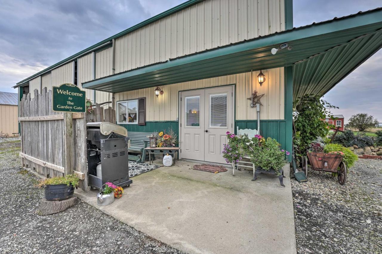 Cozy Goshen Studio Unique Farm Stay! Exterior photo